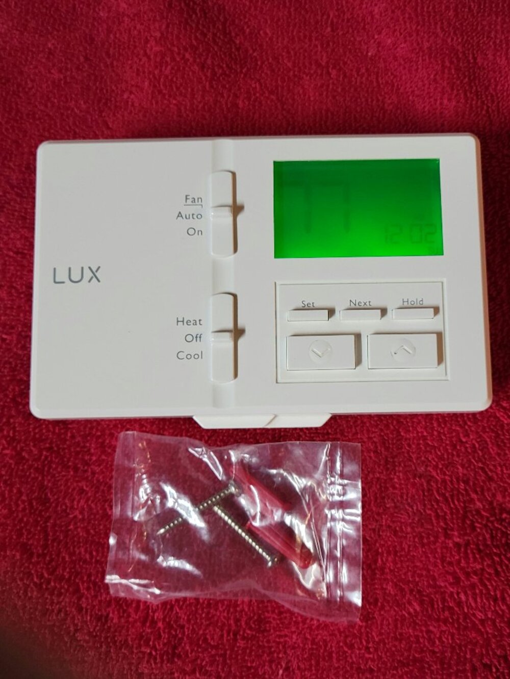 Lux TX100Ea Thermostat White